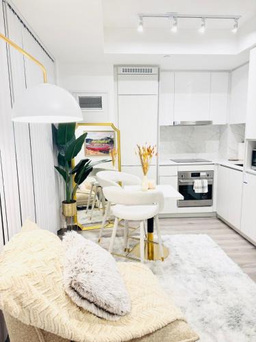 Bright & Cozy 1 Bedroom Retreat
