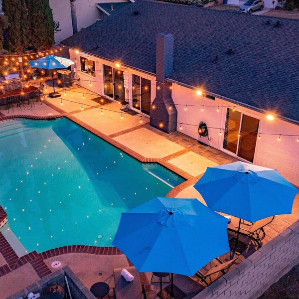 Bright, Fun & Peaceful House w/Heated Pool 🏖