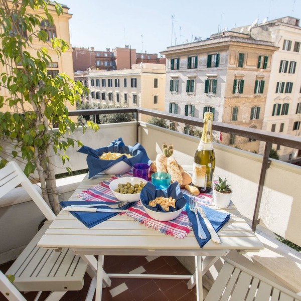 Bright Home in Rome, shadow of the Vatican CIN IT058091C2HRXU2746