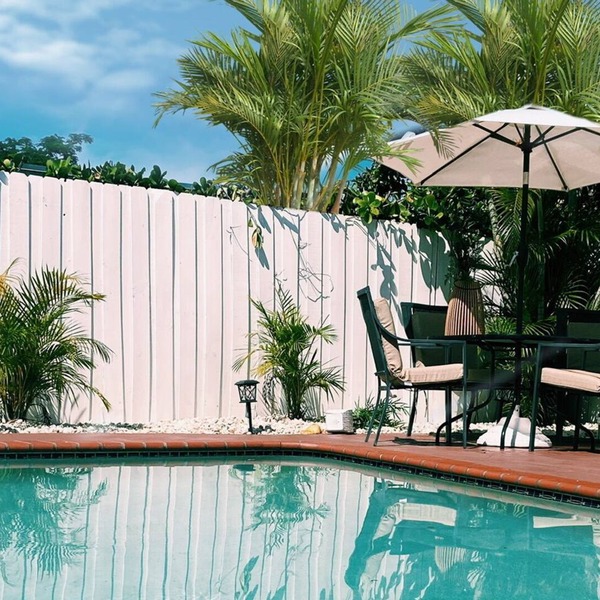 Bright home with beautiful pool!