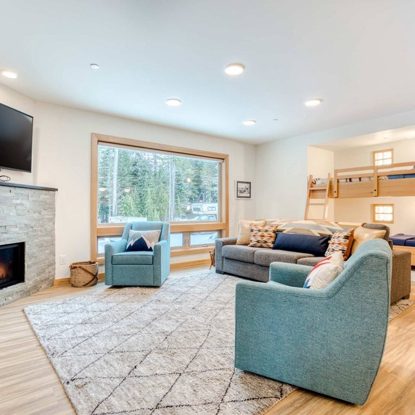 Bright & modern dog-friendly getaway w/private balcony, gas grill, & free WiFi