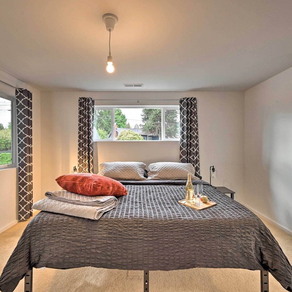 Bright Seattle Cottage w/Private Backyard Access!