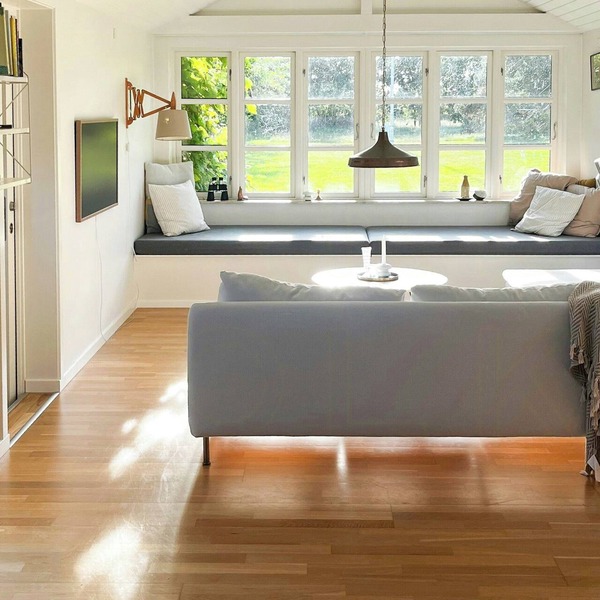 Bright summer house in first row by Avnø Fjord