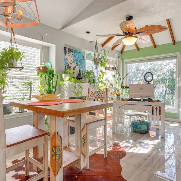 Bring Your Pup! Remote-Work Hub 22 Mi to Austin