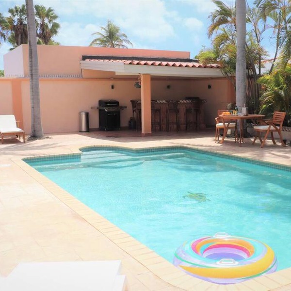 Bubali Villa - Just a 2-minute drive to Eagle Beach
