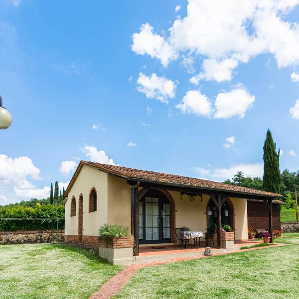 Bucine Hideaway with Pool