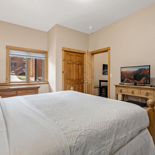 Bugle Pointe A13 by Estes Park Condos