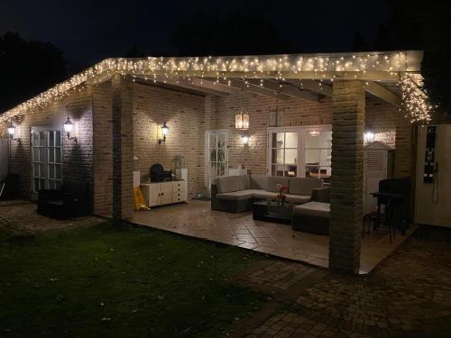 Bungalow between Amsterdam and Haarlem with sauna