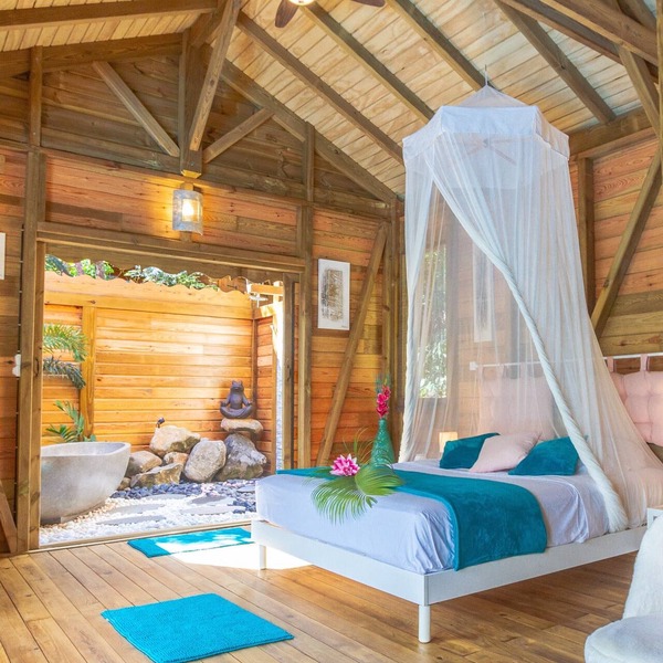 Cabane D'exception Jungle Lodge Piscine Privée et Baignoire en Pierre