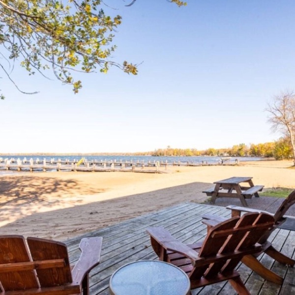 Cabin 5 Beachfront Bliss on Mille Lacs Lake!