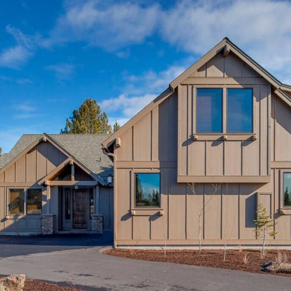 Caldera Escape with Access to Forest House