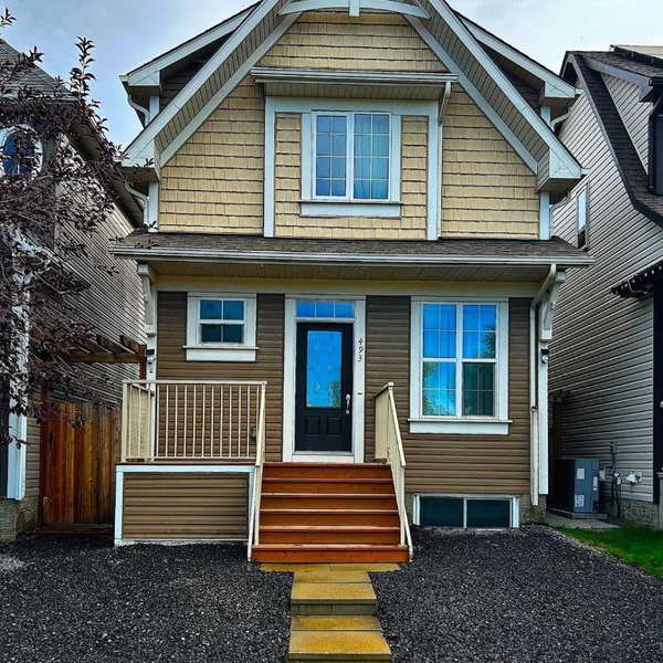 Calgary Peaceful Home with Modern Office Near Hospital and YMCA