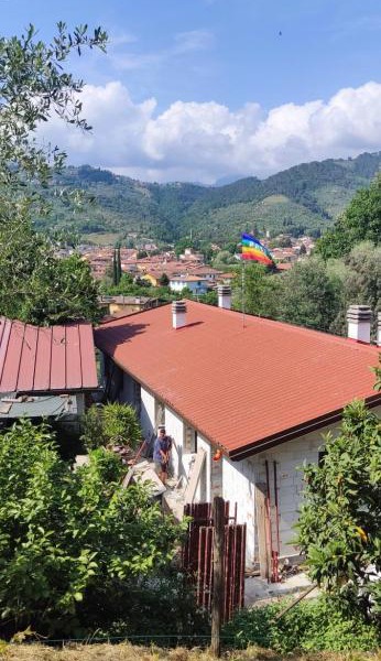 Camera in villa con piscina