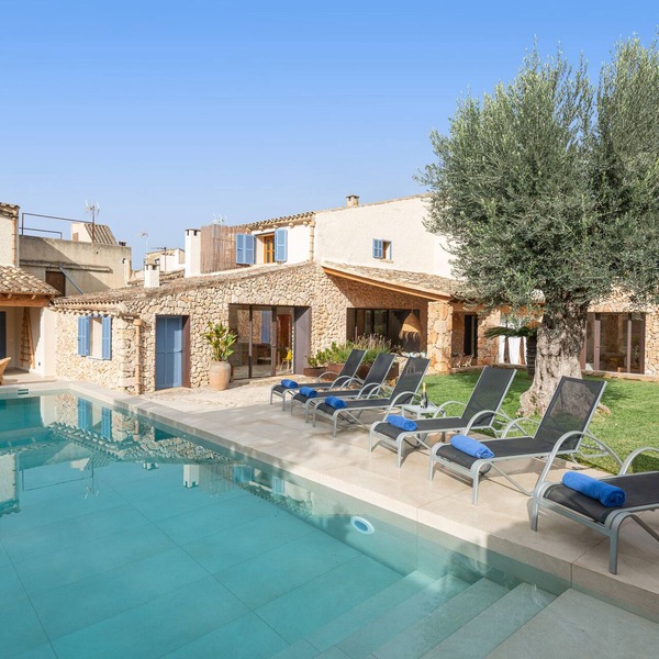 Can Font (Costitx) - Five Bedroom Villa, Sleeps 10