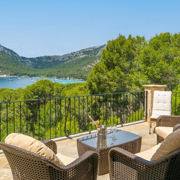 CAN MIR SA POSADA DES PAGÈS - Luxury villa with private pool and free WiFi.