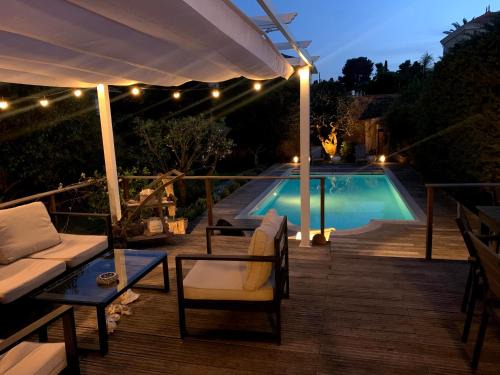 Cannes Charming Villa Hideaway Secret Garden & Pool Near Centre