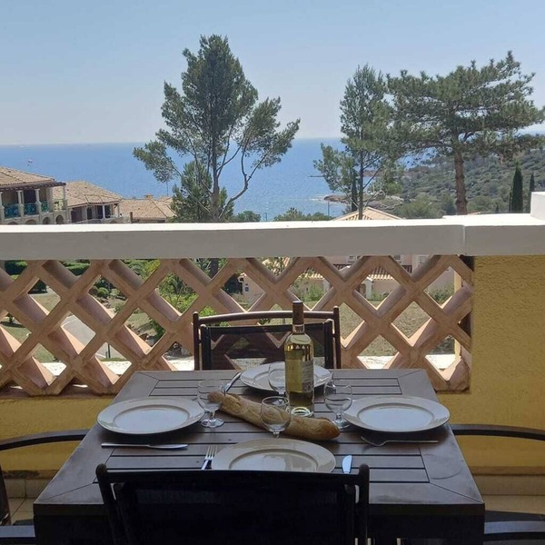 Cap Esterel, T2 Confortable 4/5 Personnes, Climatisé Avec Très Belle vue sur mer