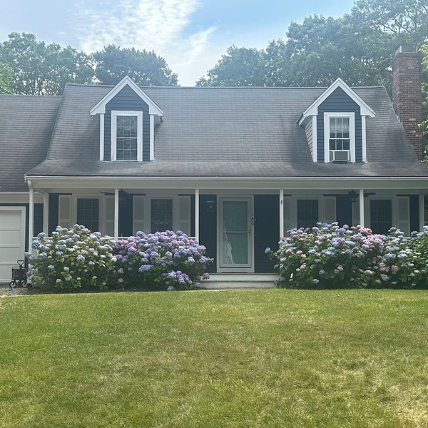 Cape Cod Escape –Short walk to a beautiful ocean family friendly beach!