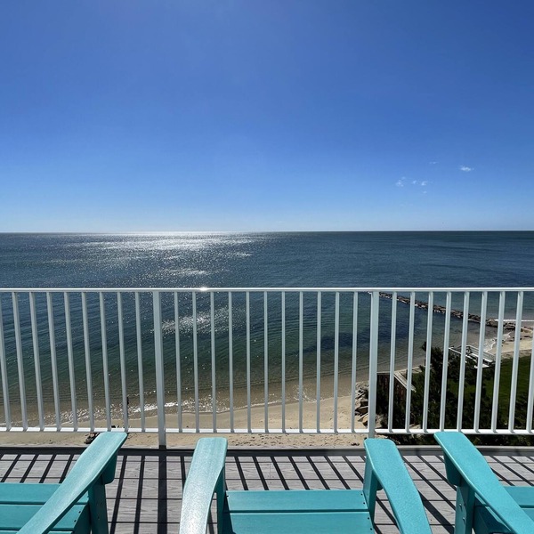 Cape Cod Oceanfront New Penthouse w Ocean View & Private Beach, OceanBeachVista!
