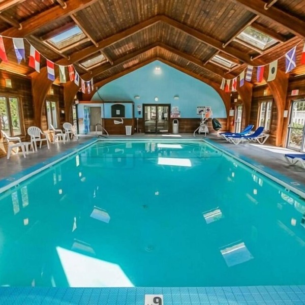 Cape Cod Stylish 2BR Condo w Indoor Pool and Tennis Court