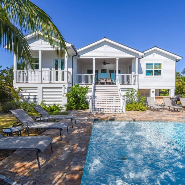 Capmar House by Brightwild Huge Home Pool