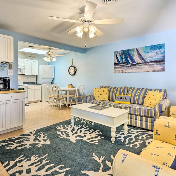 Captain's Quaders (2-Bedroom Home) - Handicap accessible - Pets Allowed by RedAwning