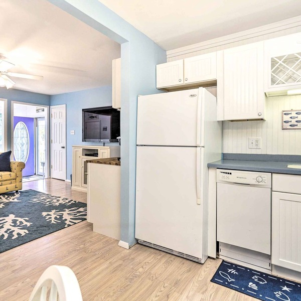 Captain's Quaders 2 Bedroom Home by RedAwning