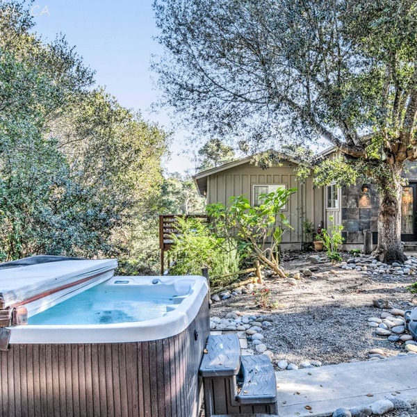 Carmel Nirvana: Close to Shops Restaurants Golf Beach