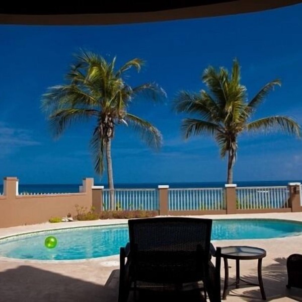 Casa Bonita - OCEAN FRONT house - Shacks Beach