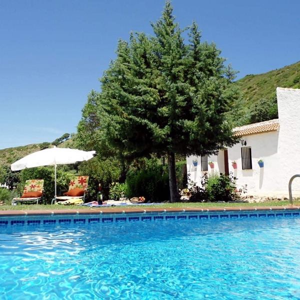 Casa Cantereros, small country house with wonderful views