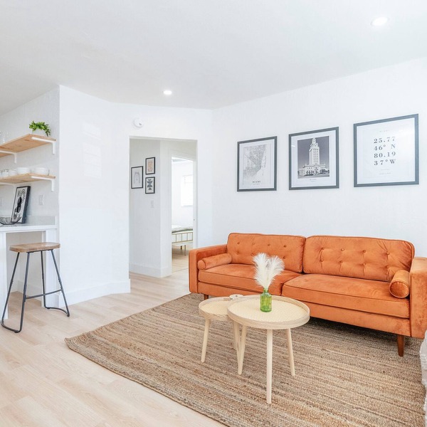 Casa de Coco - 2 BDR/1BTH CLOSE TO BRICKELL, WYNWOOD, & SOUTH BEACH