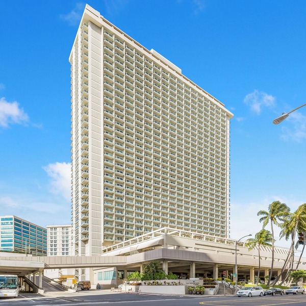 Castle at Ala Moana Hotel