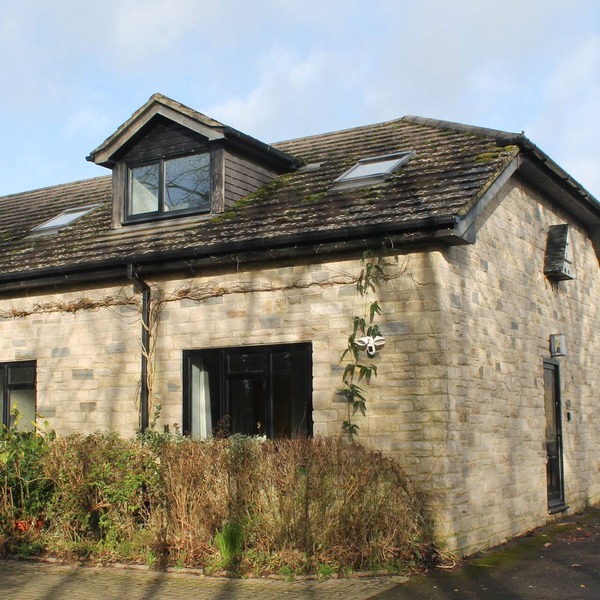 CASTLE VIEW ANNEX, pet friendly, with a garden in Corfe Castle