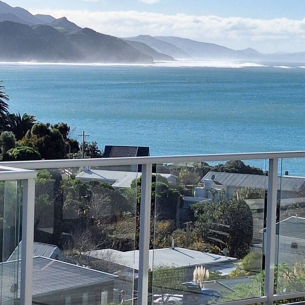 Castlepoint Coastal Escape - Sea Views & Beachside Bliss