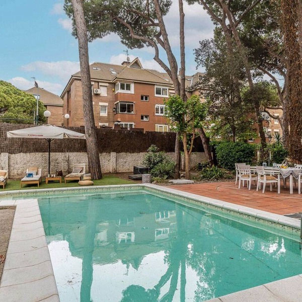 Catalan Villa, private pool&garden close to beach