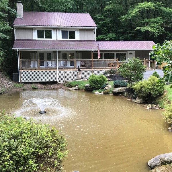 Catch & Release; Fishing Pond, Creek, FIOS Wifi Internet, Secluded