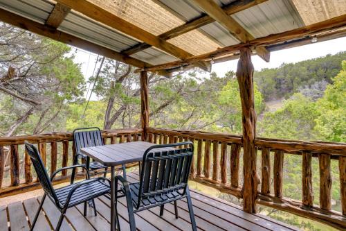 Cedar Falls Cabin 2: Family Getaway By Honey Creek