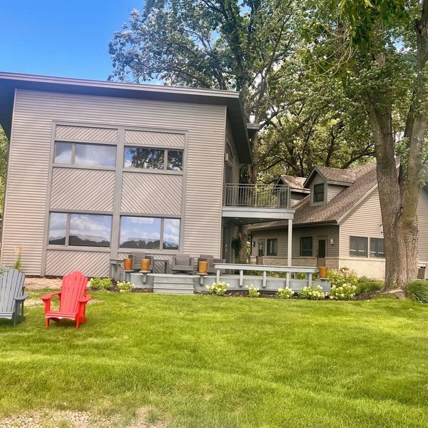 Cedar Lake Getaway - Lake House & Game Room w/Loft