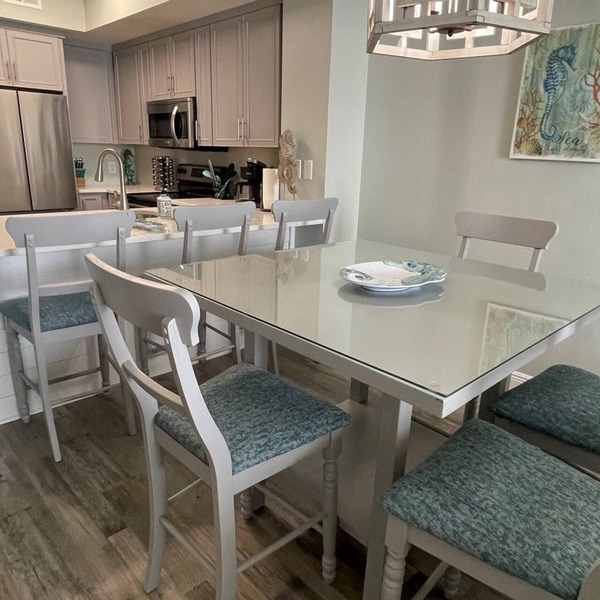 Celadon 15th private parking + Beach Chair Service!
