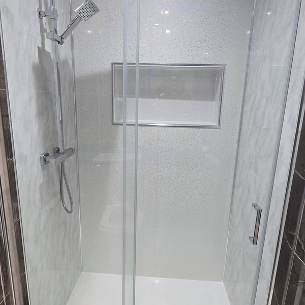 Central 1 Bed Apartment - Sleeps 2 With Wifi