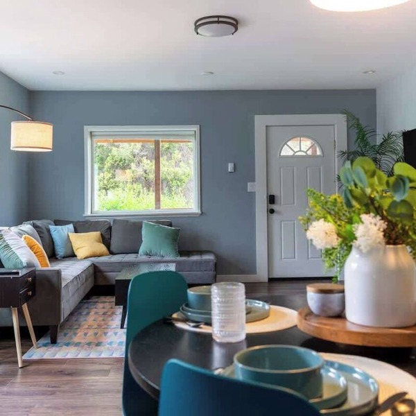 Central 2BR w/Heated Bath Floors and Front Porch
