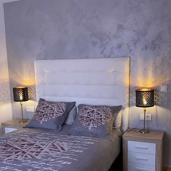 Central apartment with parking 20 minutes from Barcelona