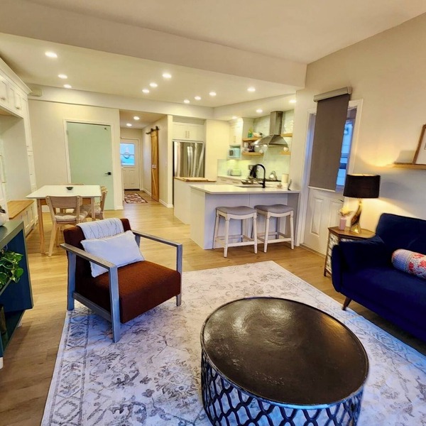 Central, Private, Family- and Pet-friendly Home in Calgary
