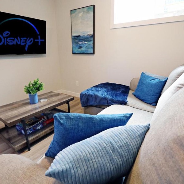 Central Suite King Beds Long Stays Disney