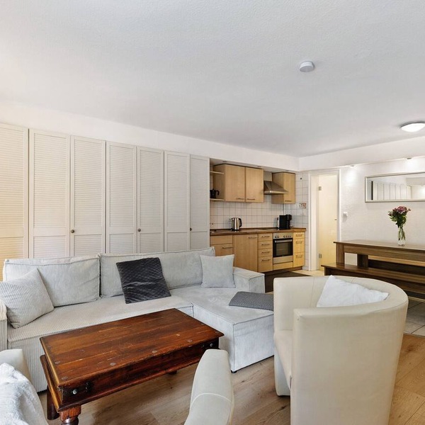 Centrally Located and Quiet Trade Fair Apartment Berlin