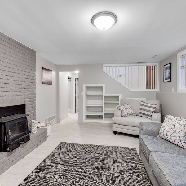 Centrally located home in Minnetonka with great outdoor space!