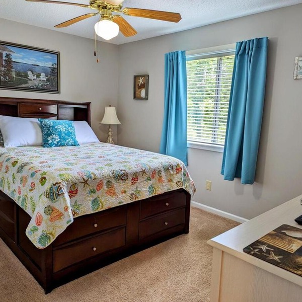 Centrally Located-Pools-Well Equipped Kitchen-Forest Views