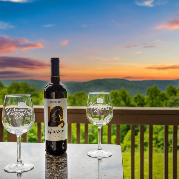 Chalakee Lodge C512- Mountain View, Gated Resort, Indoor/Outdoor Pools & Hot Tub
