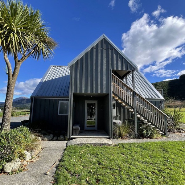 Chalet 3 (5 Bed) Pudding Hill