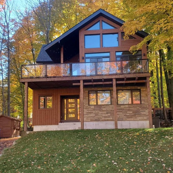 Chalet Ski Bromont: Elegant, Cozy and Convenient